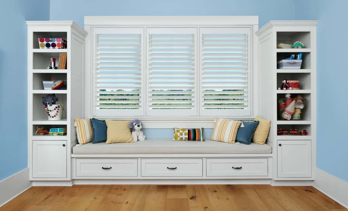 Hunter Douglas Palm Beach™ Polysatin™ Shutters, interior shutters, poly shutters near Portland, Oregon (OR)